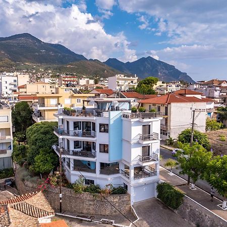 Magical Seaside Town Boutique Apts 2 Kyparissia Bagian luar foto