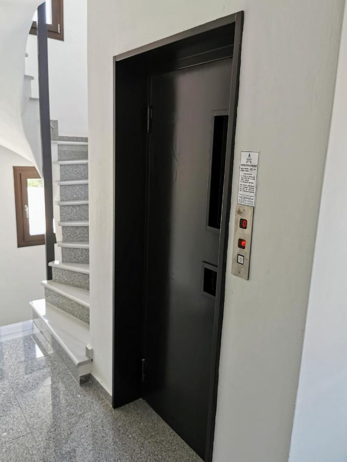 Magical Seaside Town Boutique Apts 2 Kyparissia Bagian luar foto