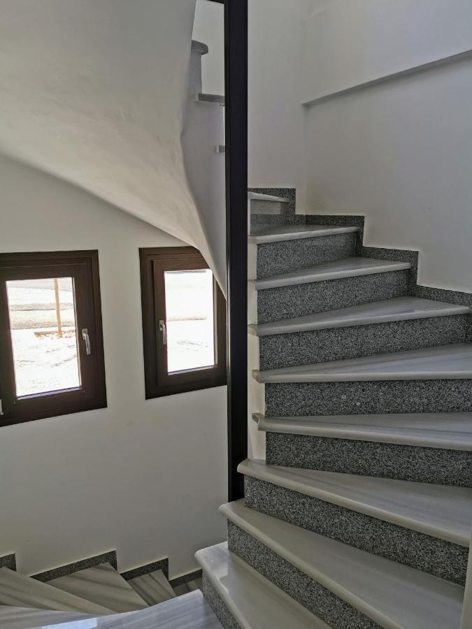 Magical Seaside Town Boutique Apts 2 Kyparissia Bagian luar foto